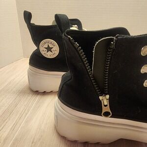 Converse Chuck Taylor All Star Lugged High Black/White Women Size 6 zipper